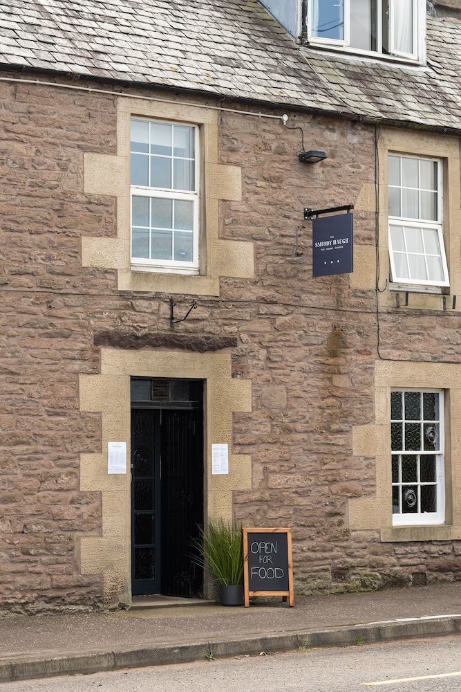 Smiddy Haugh Hotel 2/50