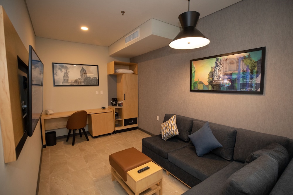 Hyatt Place Saltillo 16/33