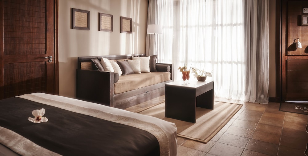 Palm Hotel And Spa 30/75