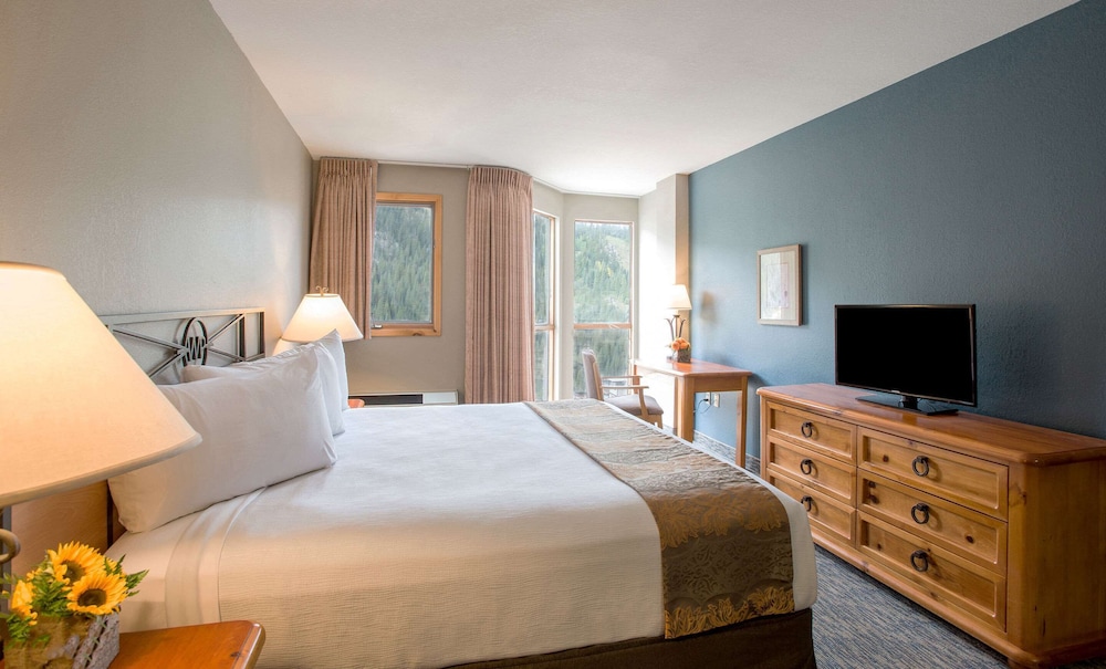 Winter Park Mountain Lodge 12/37