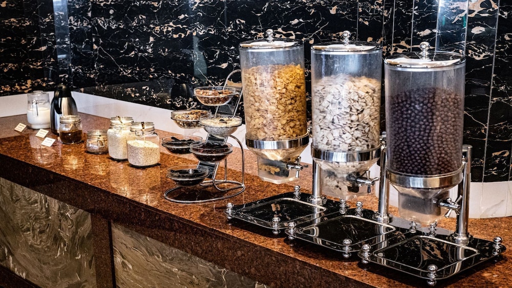 Golebiewski Hotel 12/29