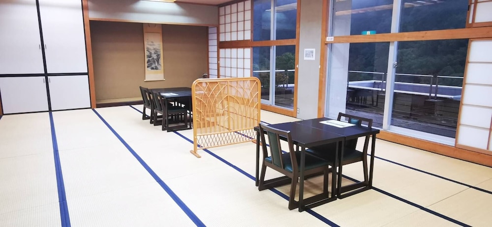 Shiozawa Onsen Shichihokan 10/12