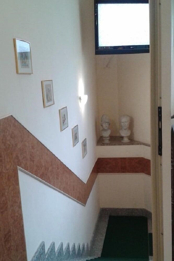 Hotel Fiumara 10/21