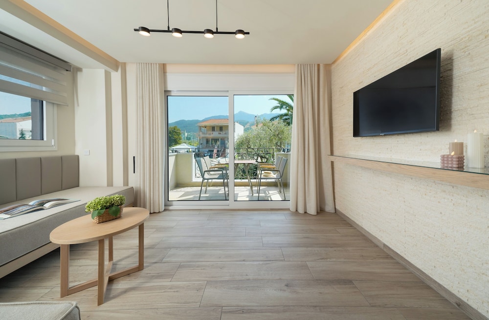 Luxury Villa Fotini 26/48