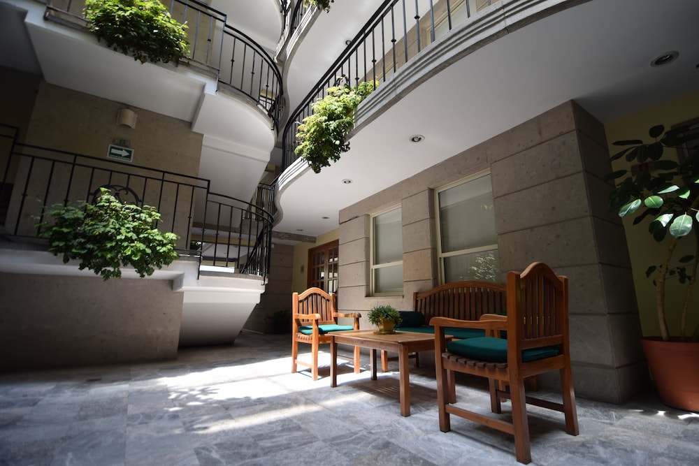 SUITES OBELISK 12/65