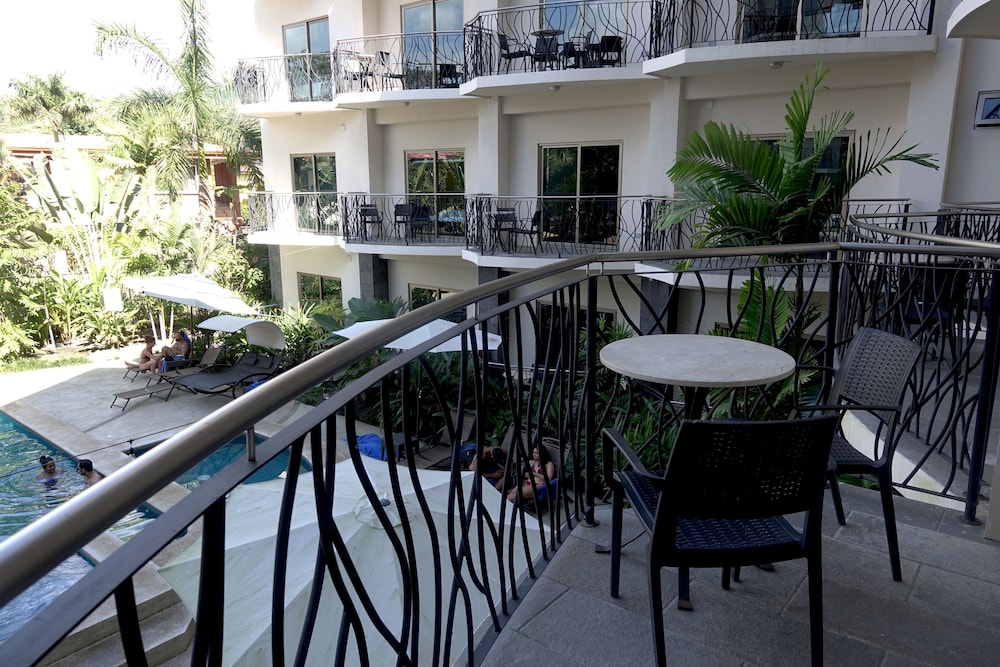 Oceano Boutique Hotel And Gallery 45/51