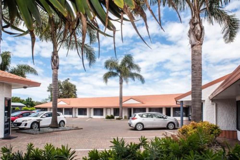White Heron Motor Lodge 21/24