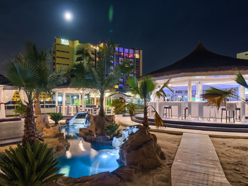 Vega Hotel 53/54