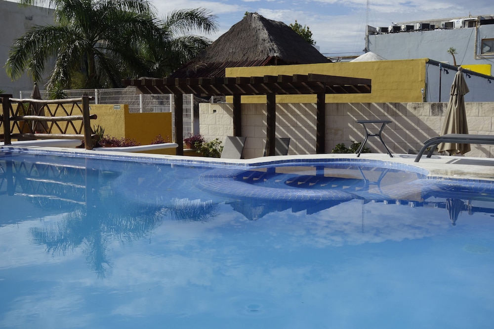Las Palmas Condominios 31/36