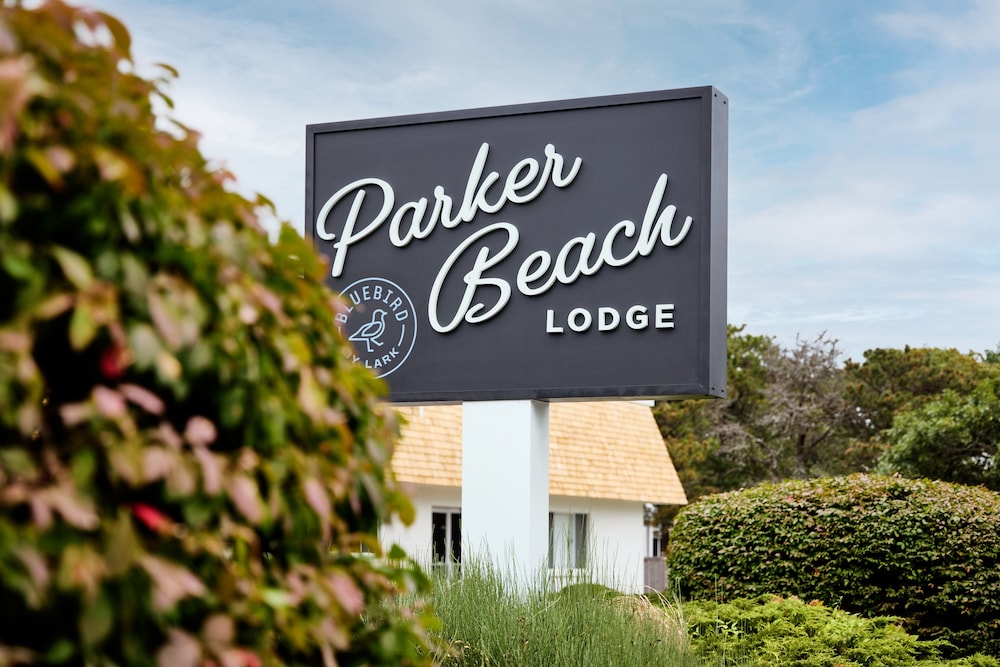 Bluebird Parker Beach Lodge 5/27