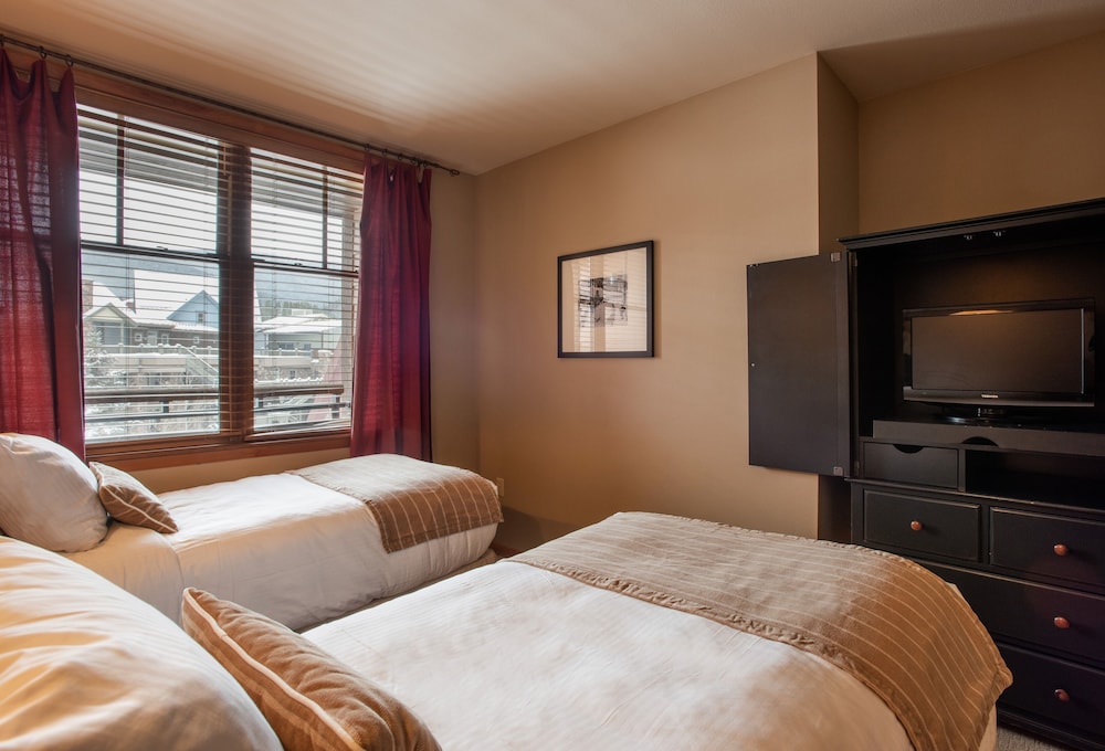 Zephyr Mountain Lodge 23/50