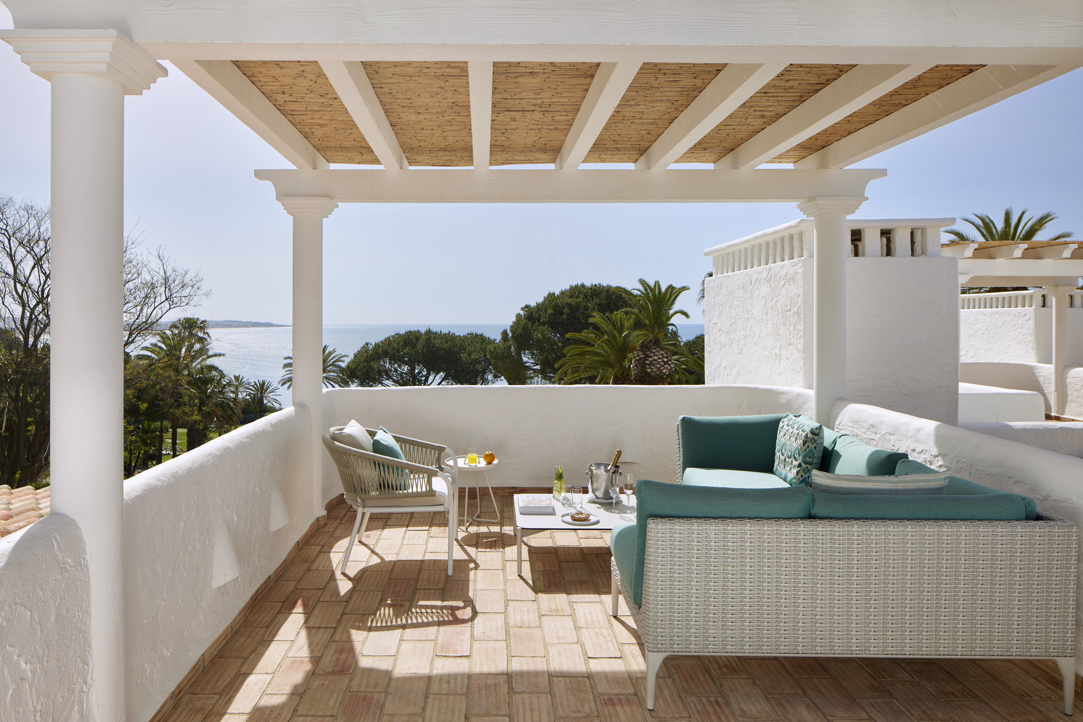 ROOF TOP, OASIS, PREMIUM, SUITE