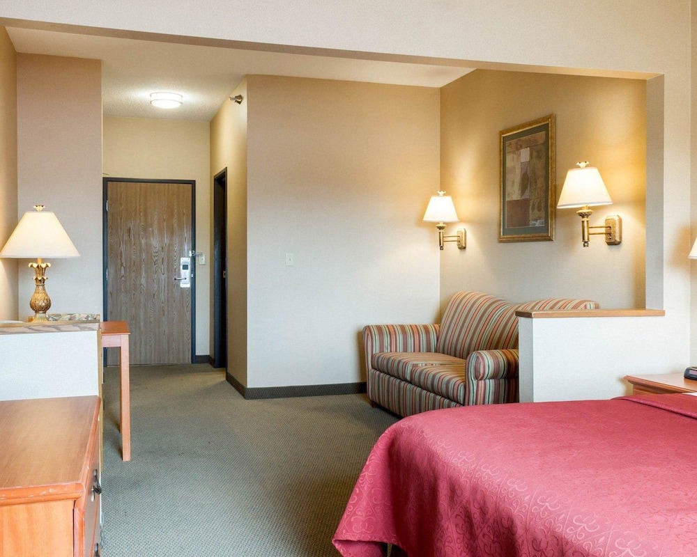 Quality Inn Brookings University 15/38