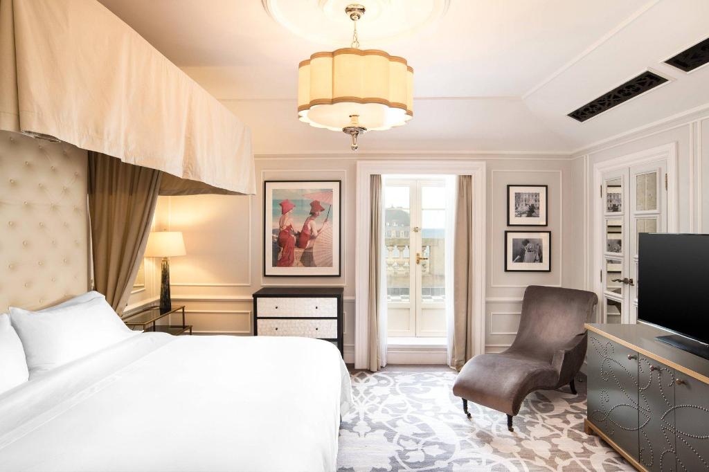 1 Bedroom, Royal, Cristina, Suite, King Bed, River View, Terrace, Top Floor, Corner