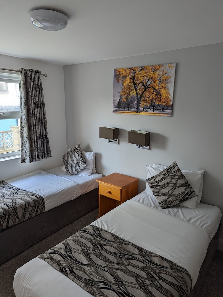 OYO Mayfair Hotel Isle of Wight 15/60