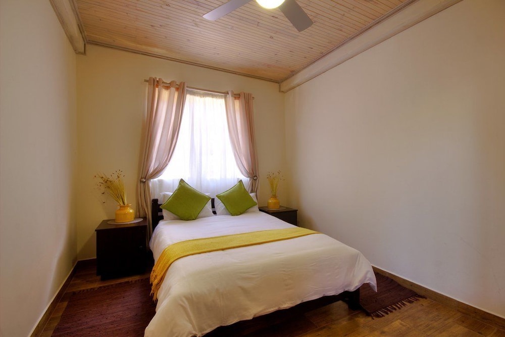 Budget Tents @ Urban Glamping 8/42