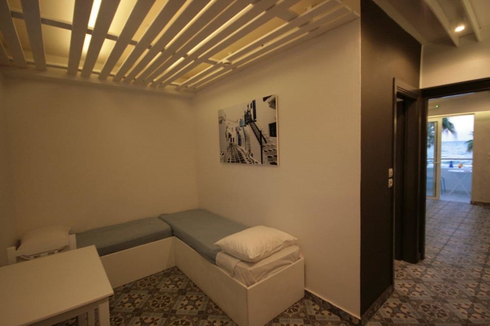 Irina Beach Hotel 39/68