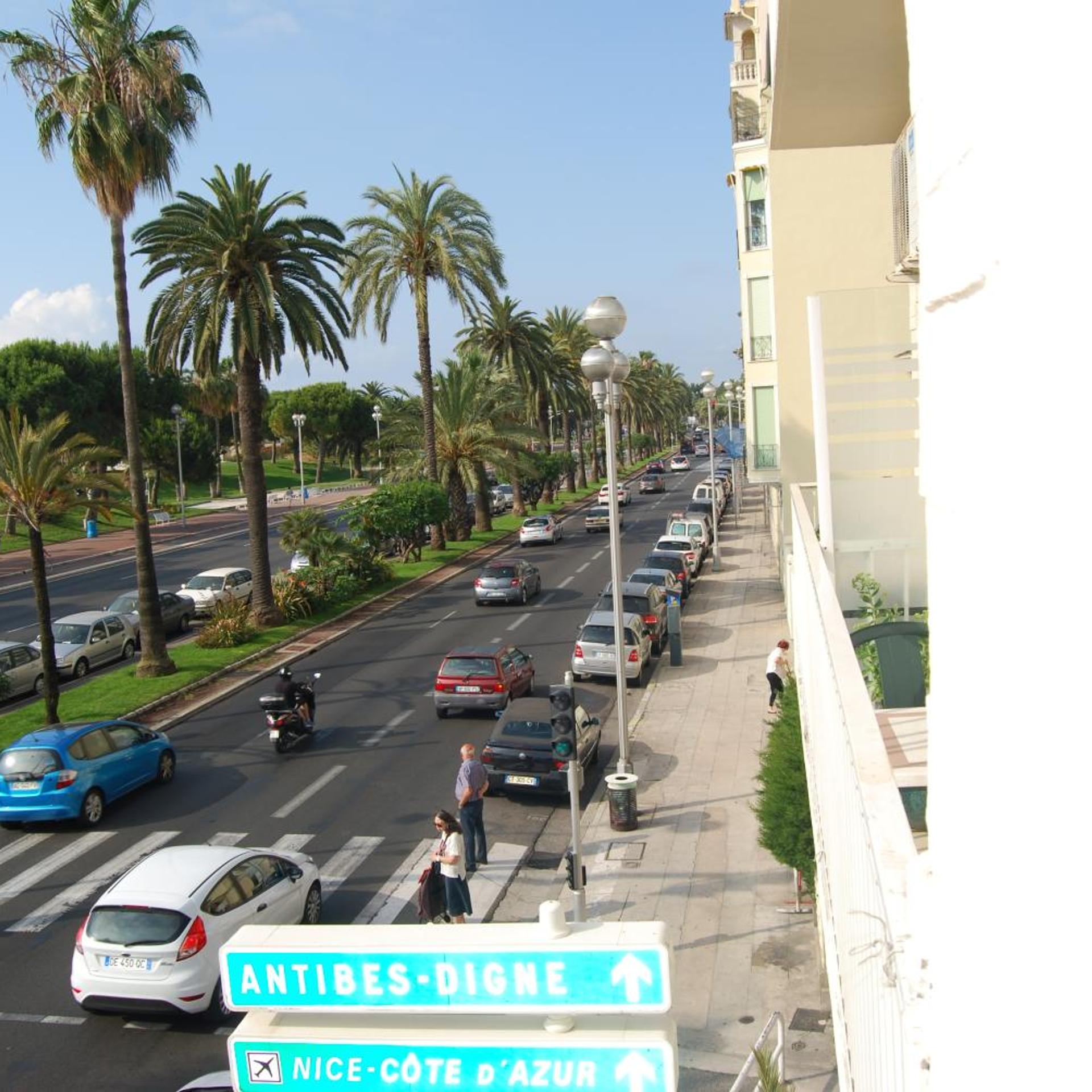 Azur Hotel 39/52