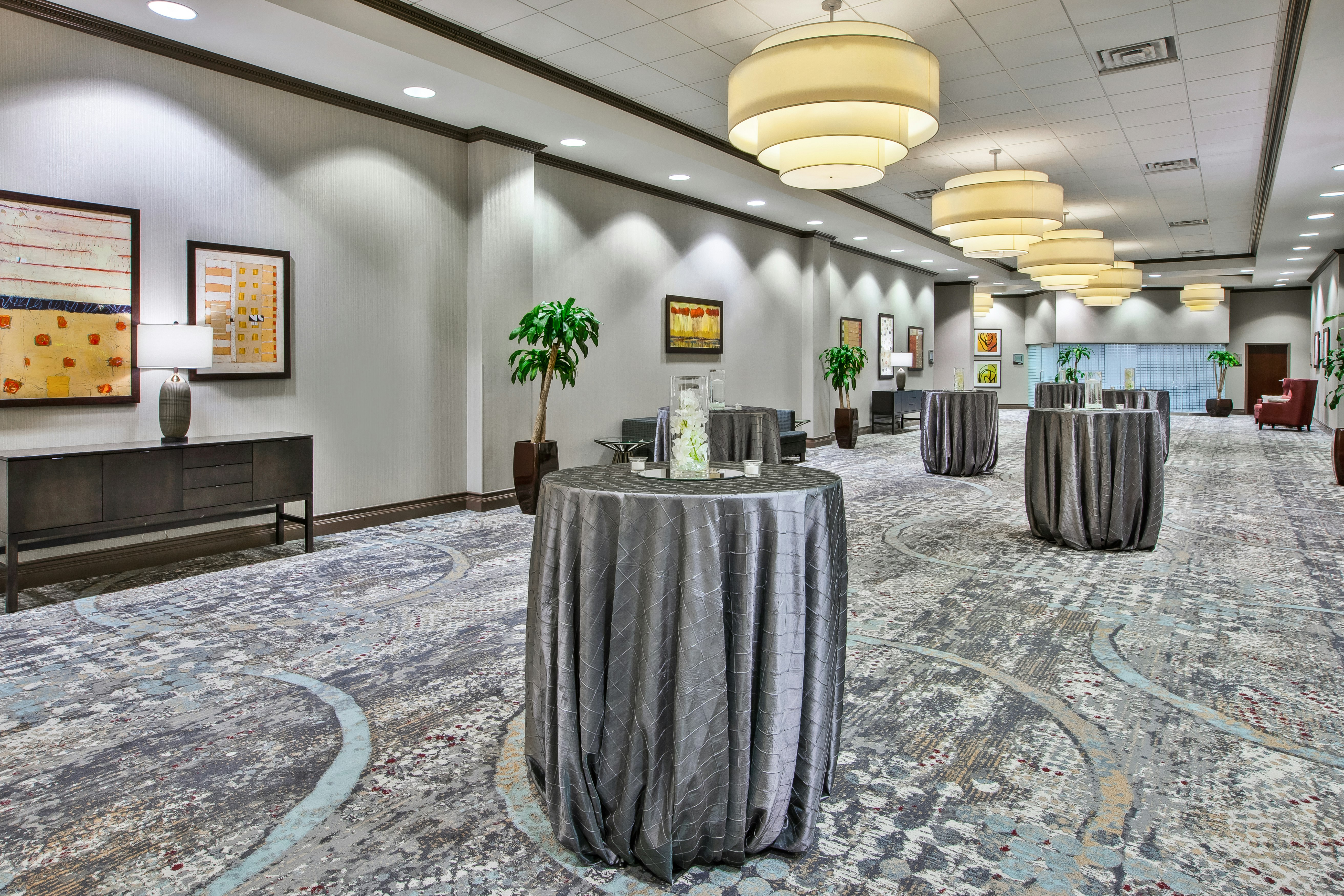 Embassy Suites Columbus - Airport 11/70