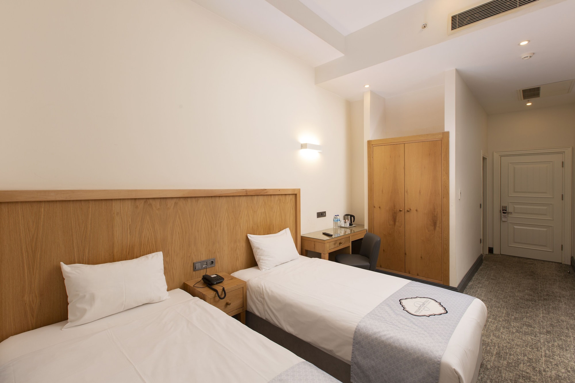 STANDARD, TWIN BEDS