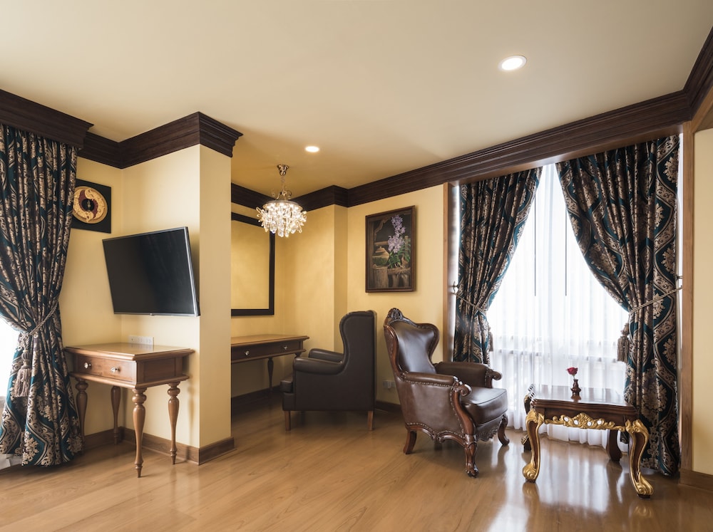 Peak Nimman Prestige Hotel 49/68