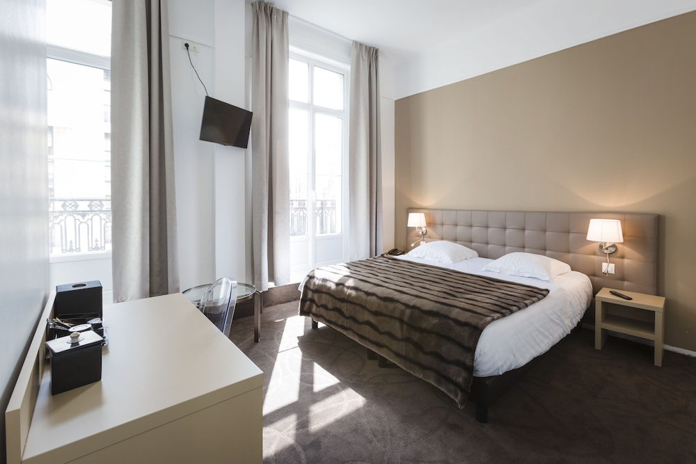 Hotel Le Saint Louis 9/50