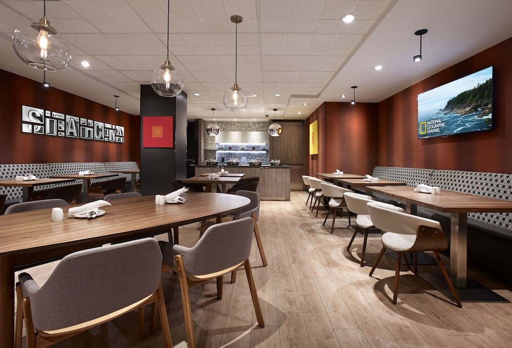 Union Hotel Toronto 54/58