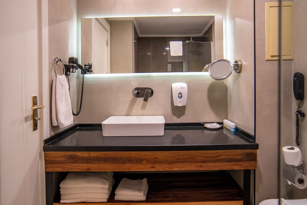 City Point Beach and Spa Hotel 50/50