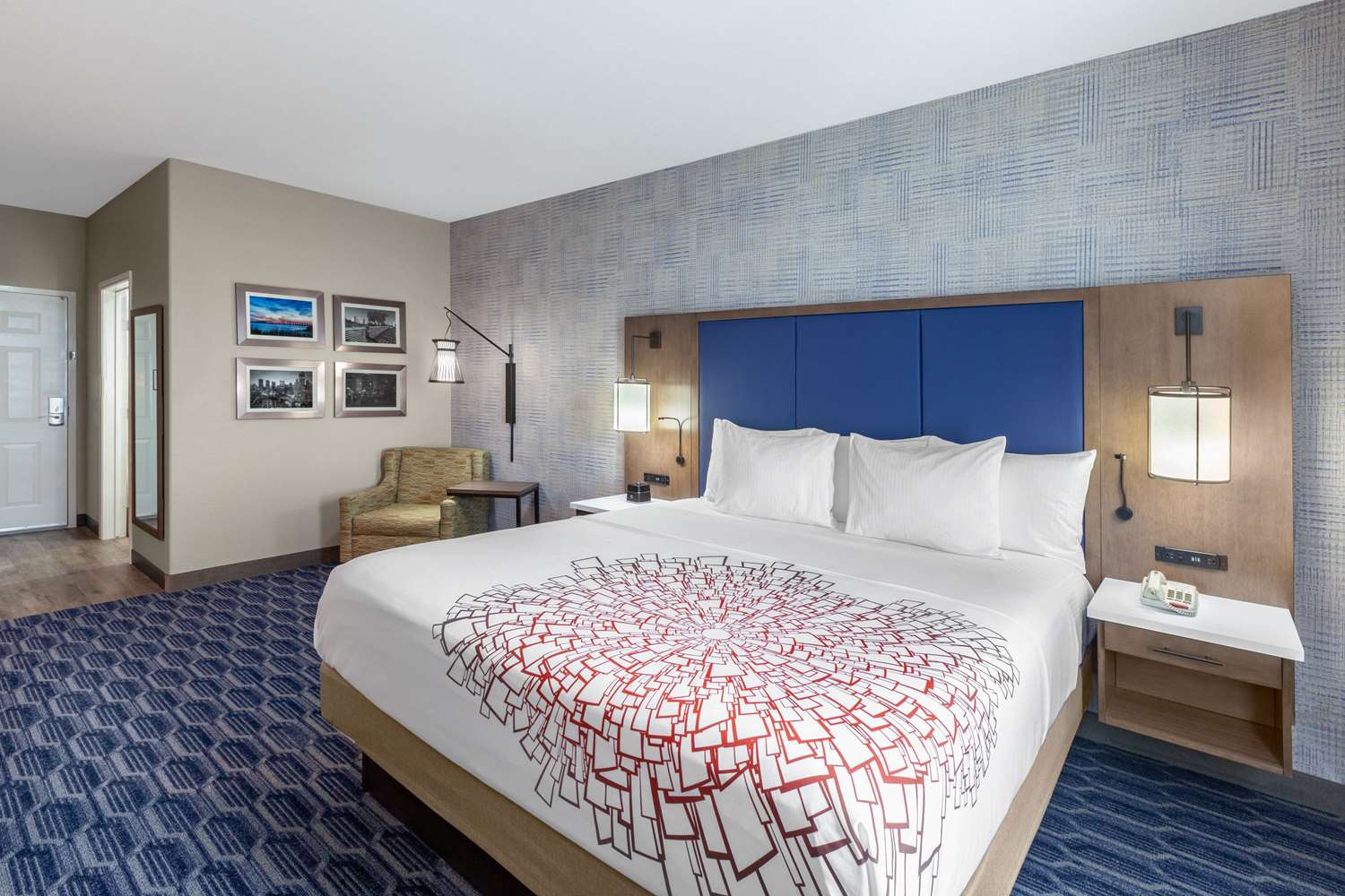 La Quinta Inn & Suites by Wyndham Houston Channelview 18/66
