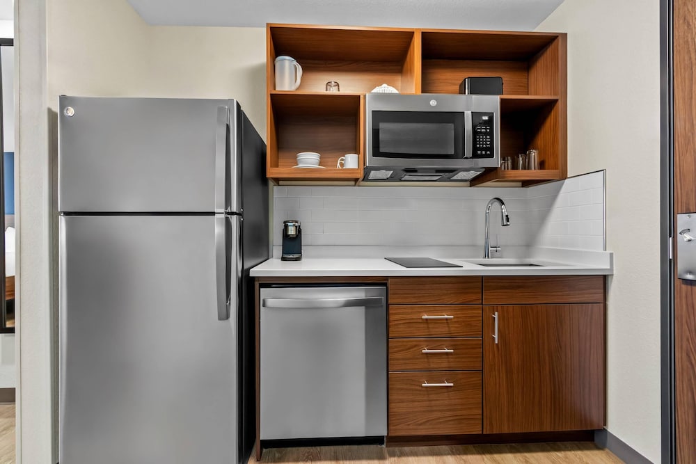 Everhome Suites Yuma East I-8 38/50