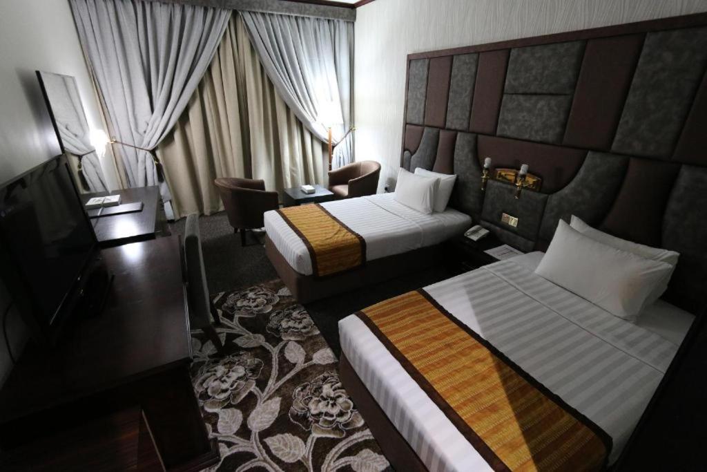Knight Armour Hotel, Dubai