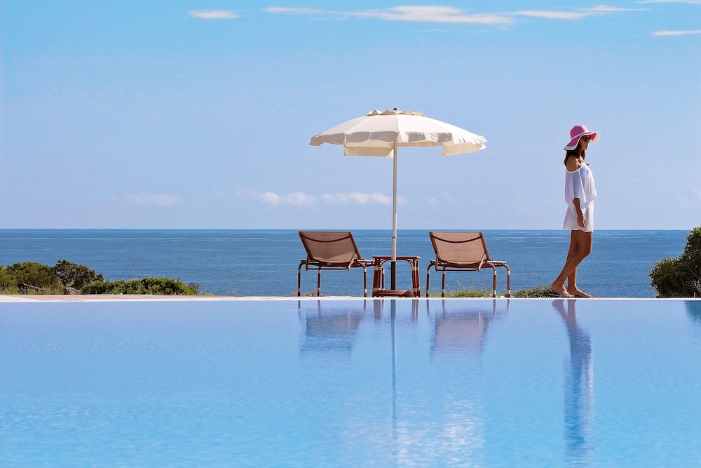 Colonna Resort 63/69