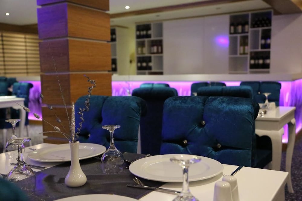 Rota Bulvar Hotel 8/14