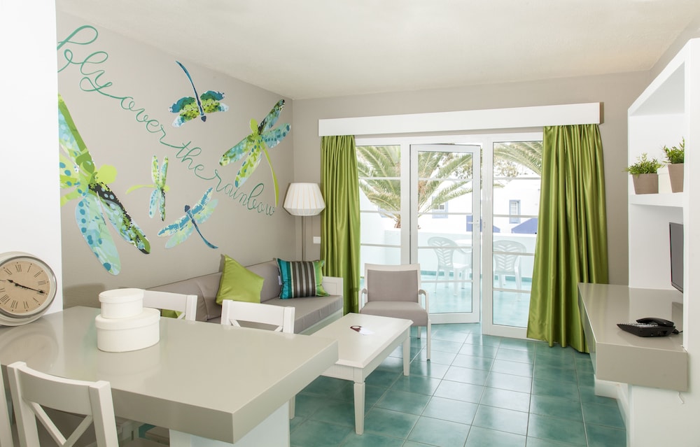 Apartamentos LIVVO Morromar 23/75