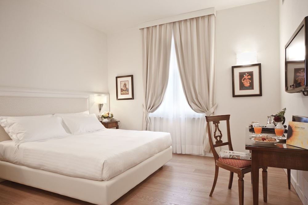 Italia Hotel 26/68