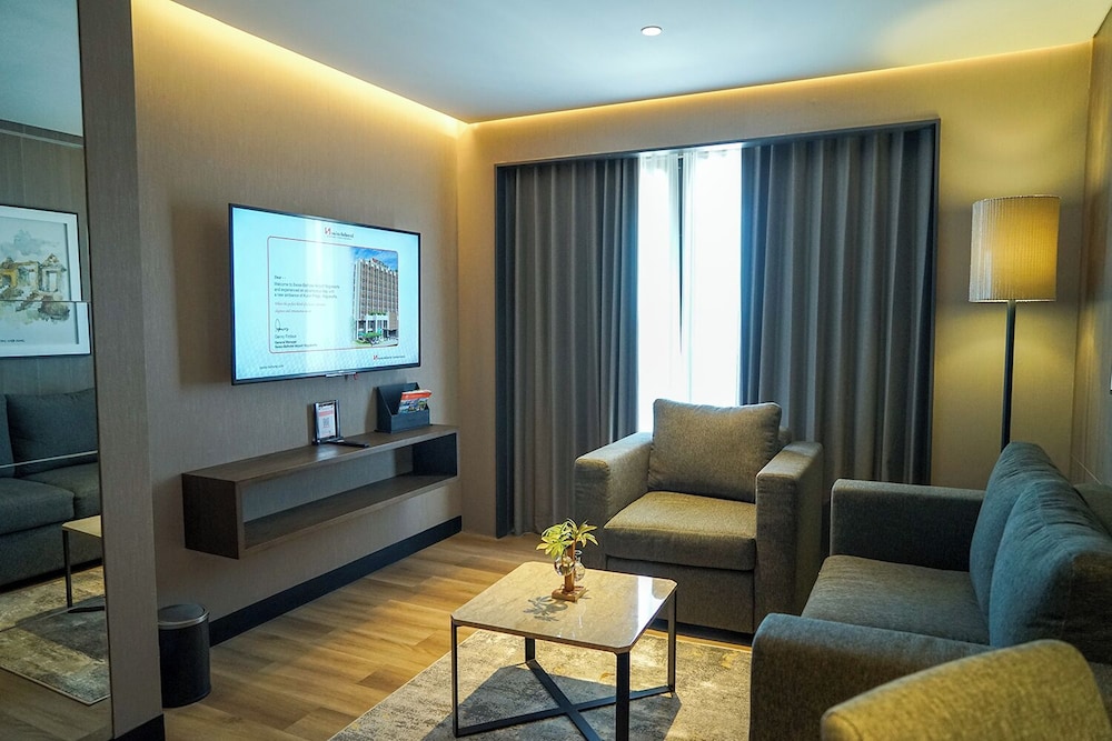 Swiss-Belhotel Airport Yogyakarta 46/68