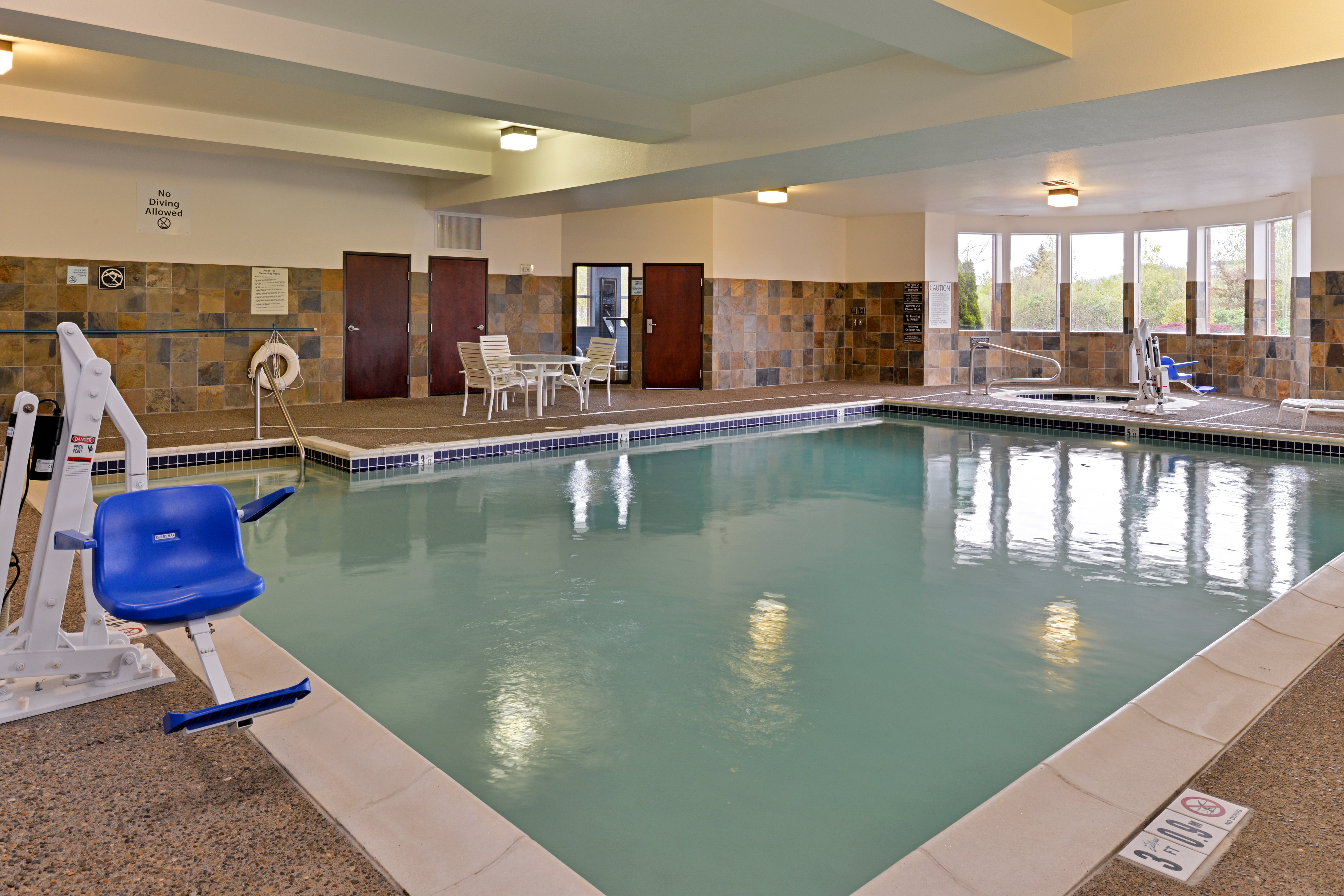 Holiday Inn Express Hotel And Suites Albany 29/52
