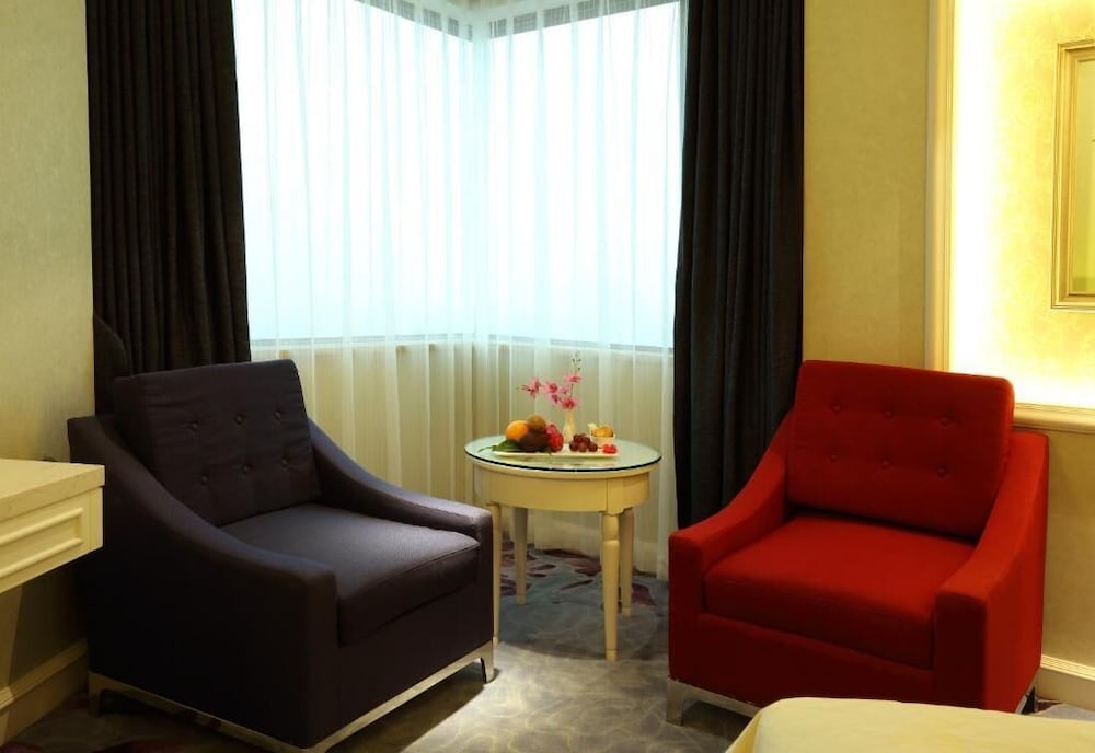 Pantower International Hotel 28/50