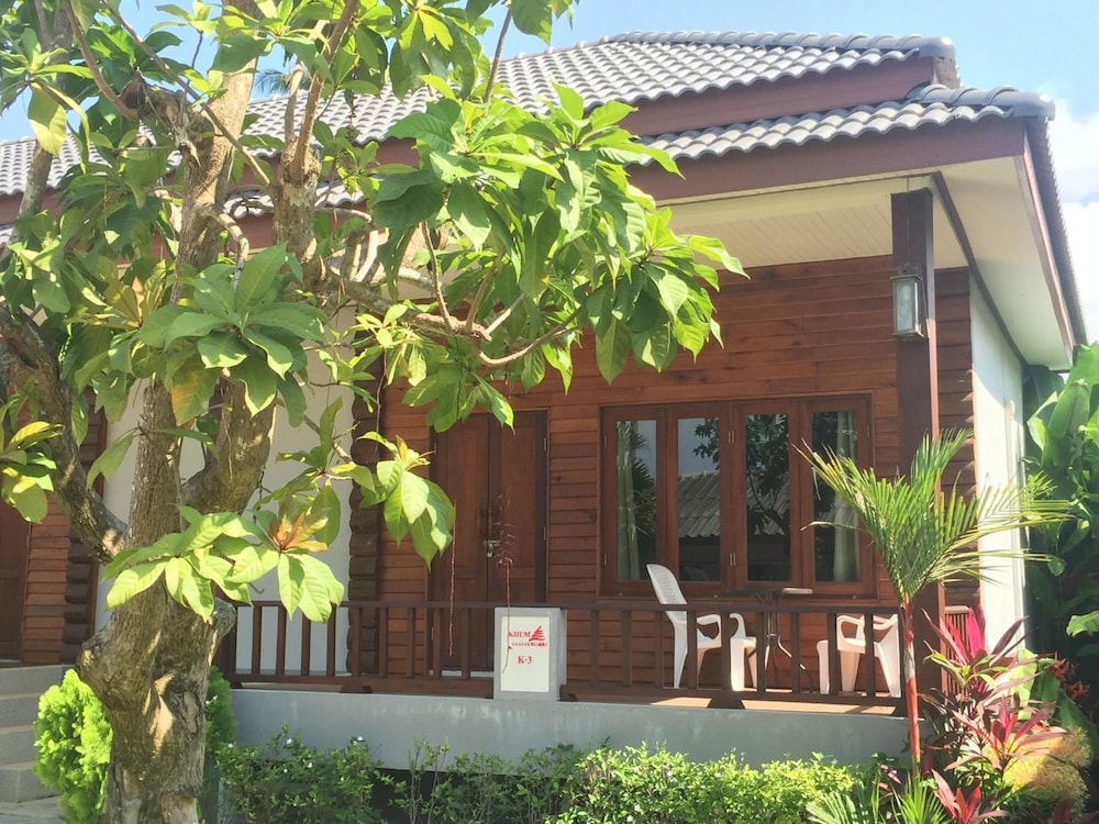 Khum Laanta Resort 6/66