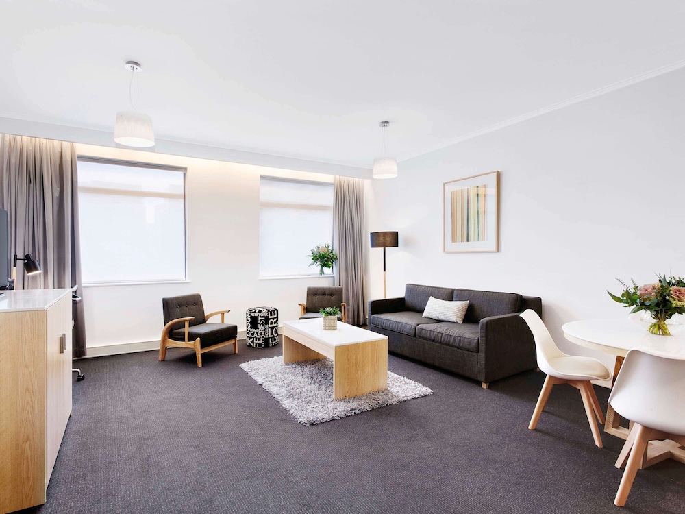 Mercure Melbourne Albert Park 42/72