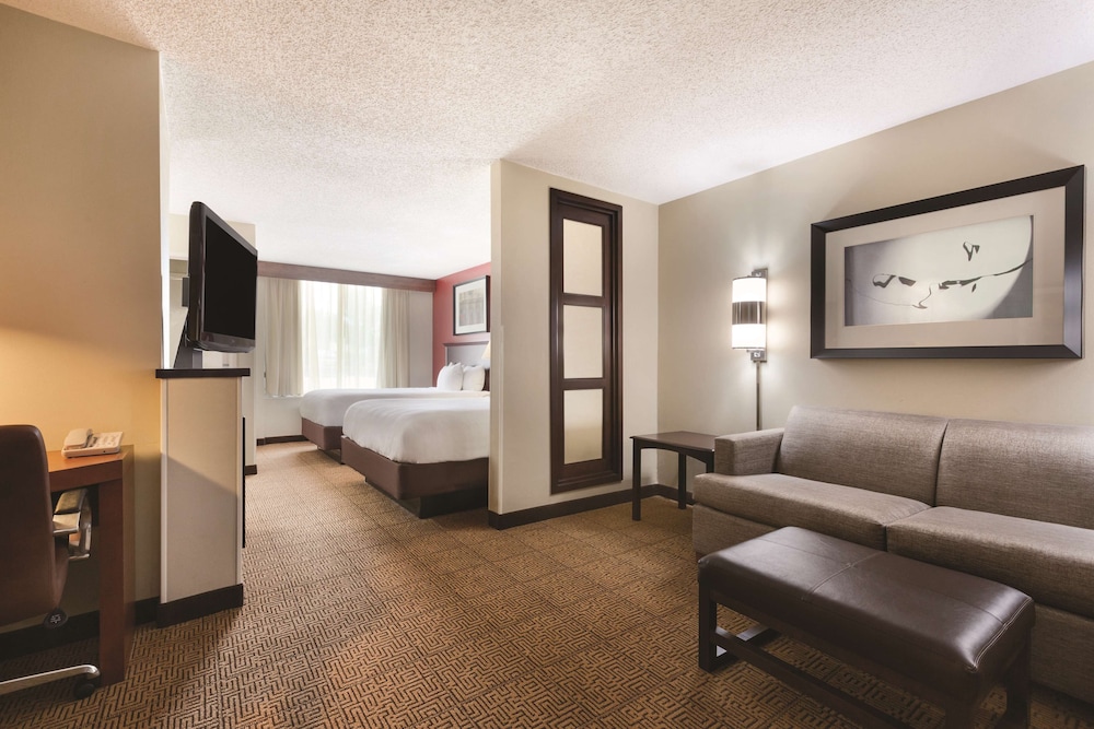 Hyatt Place College Station 43/74