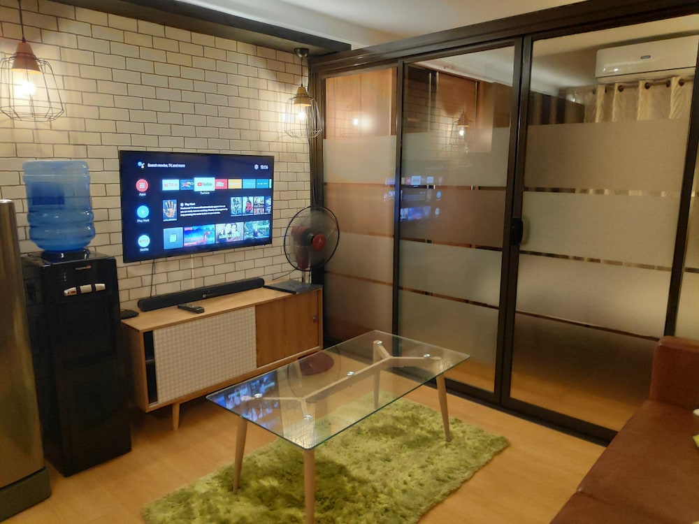 1 Bedroom Deluxe Condo At Apartelle D' Oasis 37/50
