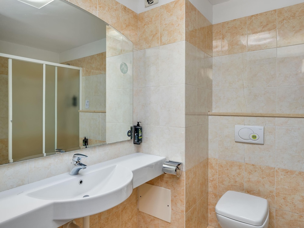 B&B HOTEL Settimo Torinese 48/50