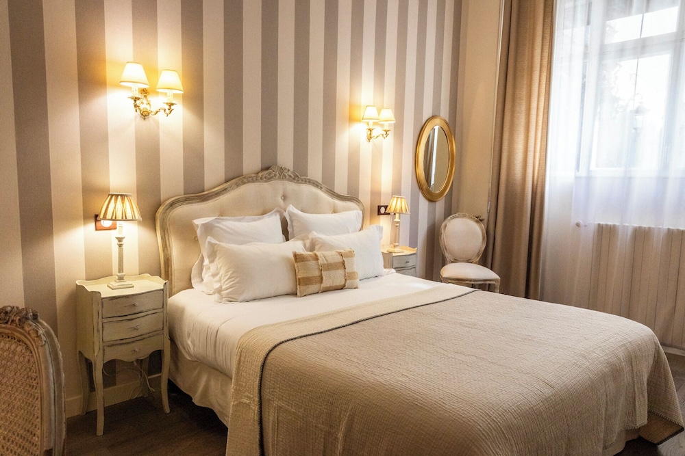 غرفة كلاسيكية بسرير مزدوج، Hotel Du Mail 7/10