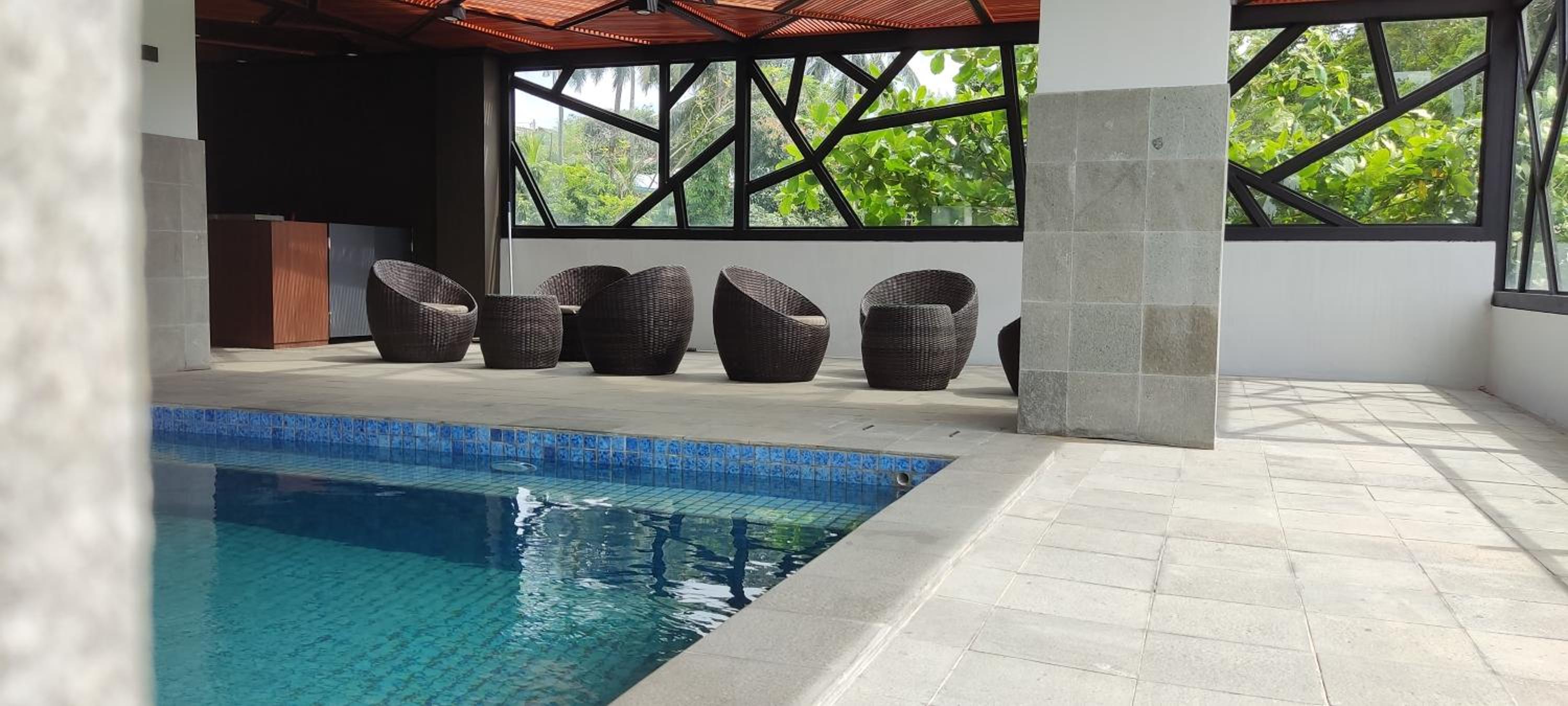 Rogers Hotel Manado 12/36