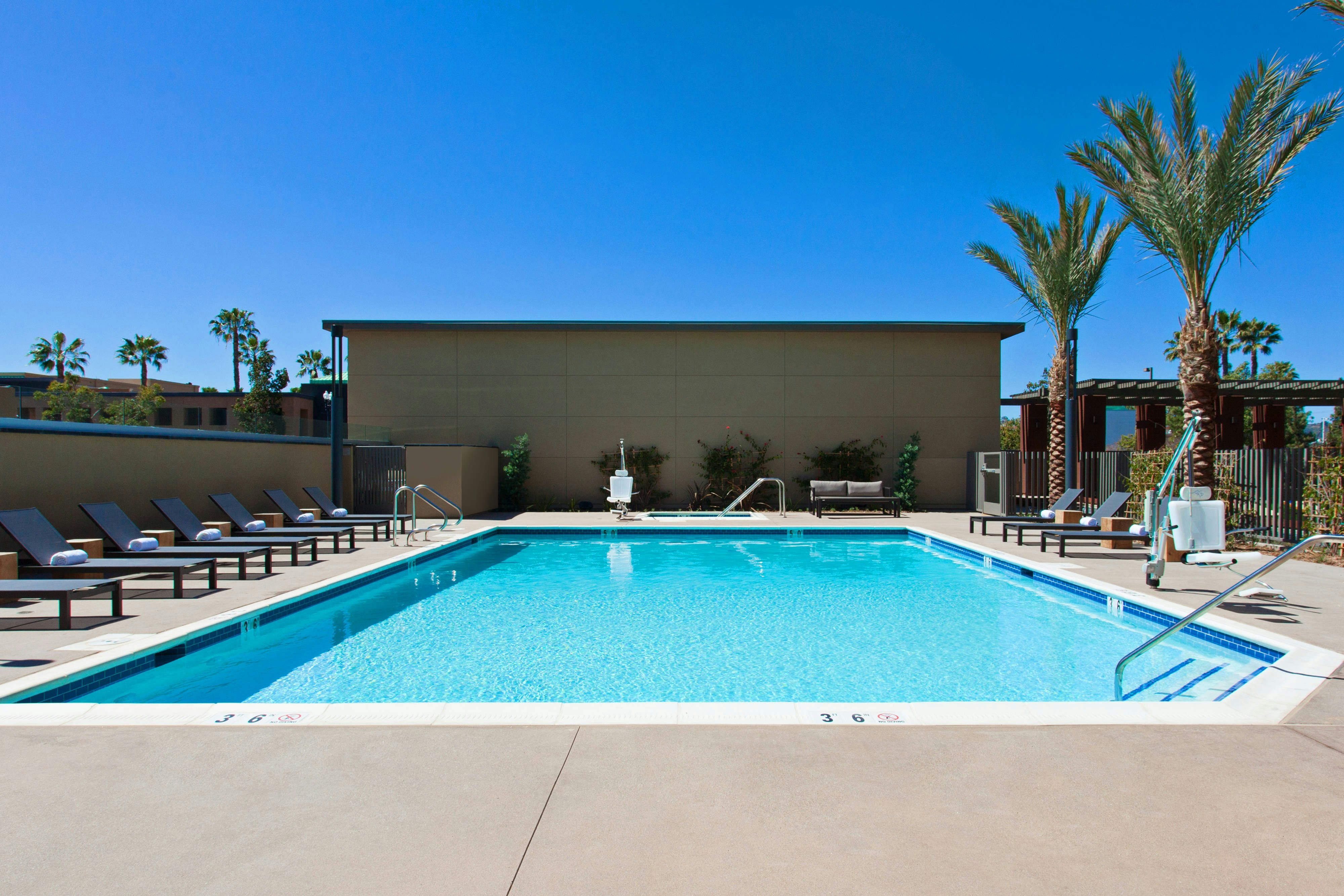 Courtyard San Diego el Cajon 13/13
