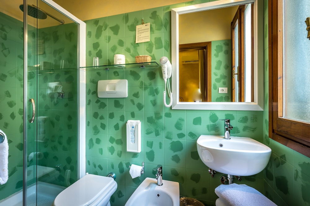 Hotel Marios 14/56