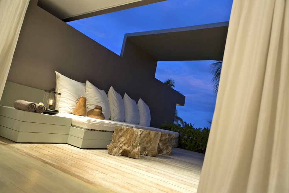 The Lombok Lodge 18/50