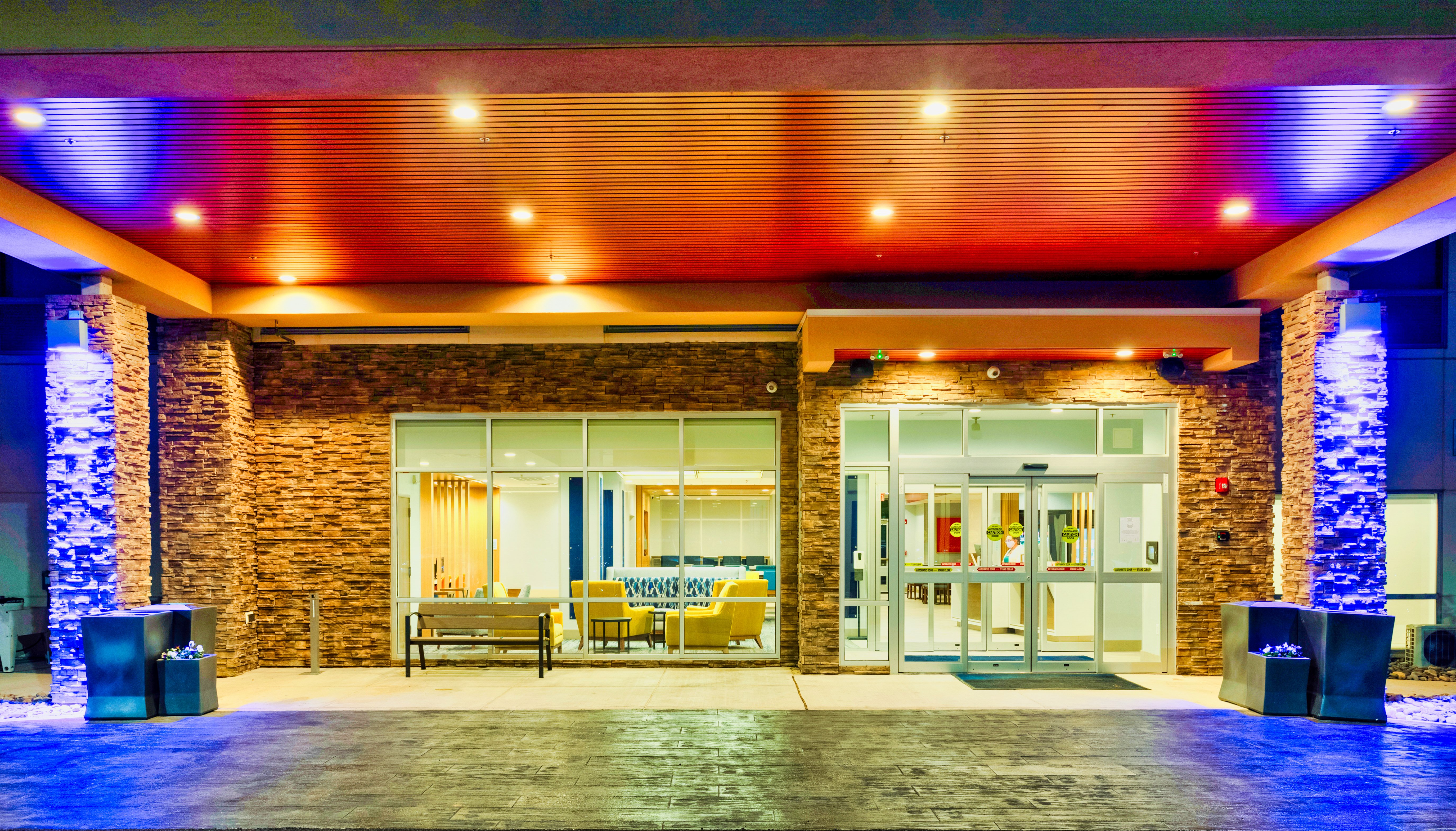 Holiday Inn Express Suites Harrisonburg University Area 2/54