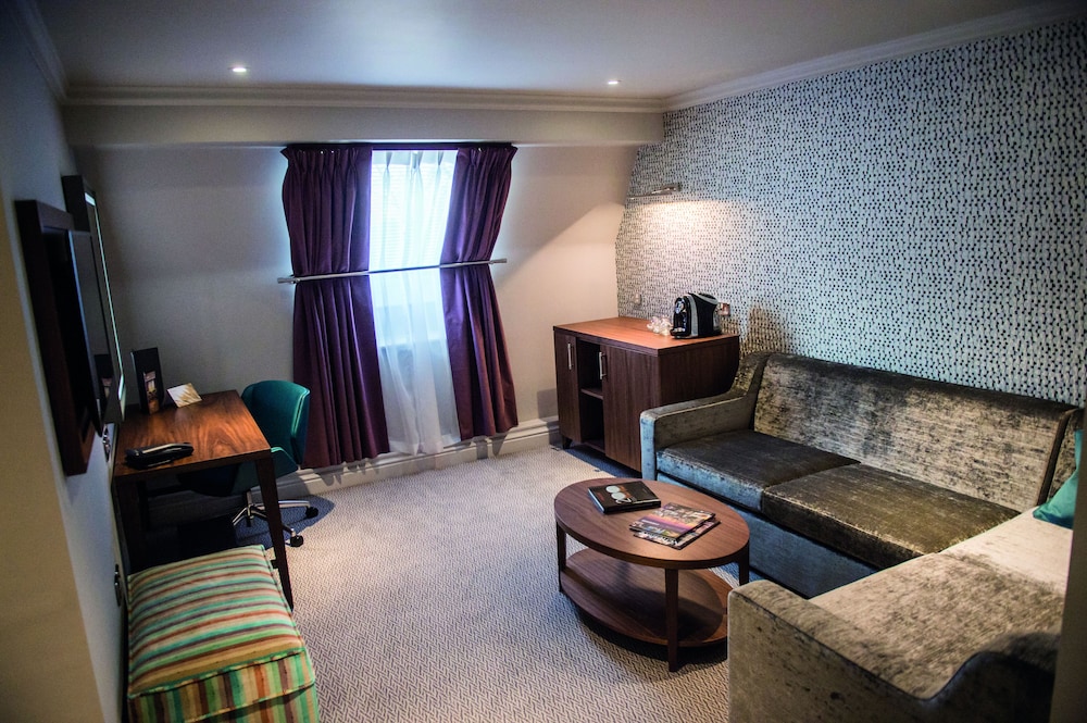 Cottons Hotel And Spa 47/70